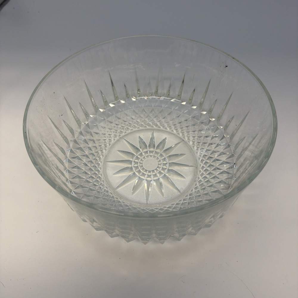 Arcoroc Glass Serving Bowl 9" Diamond Point Vtg Starburst Salad Fruit - France
